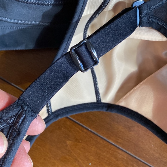 Vintage LULULEMON Black Bra 36C - Picture 4 of 4